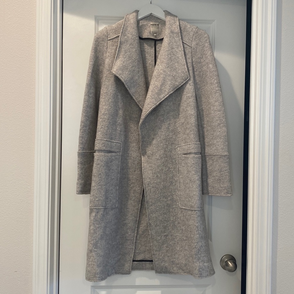 🏷 Zara Oversized Coat